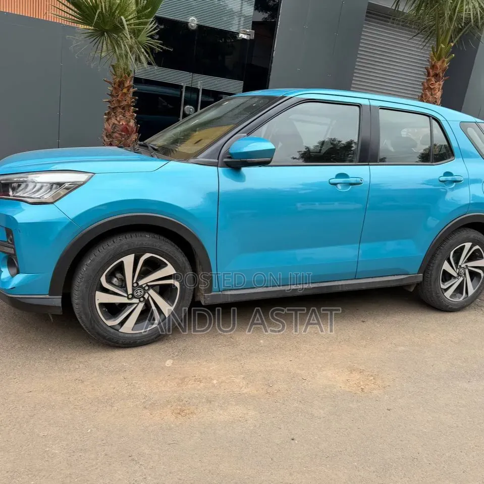 Toyota Raize 2022 Blue