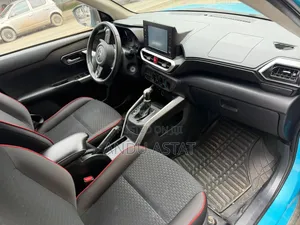 Toyota Raize 2022 Blue