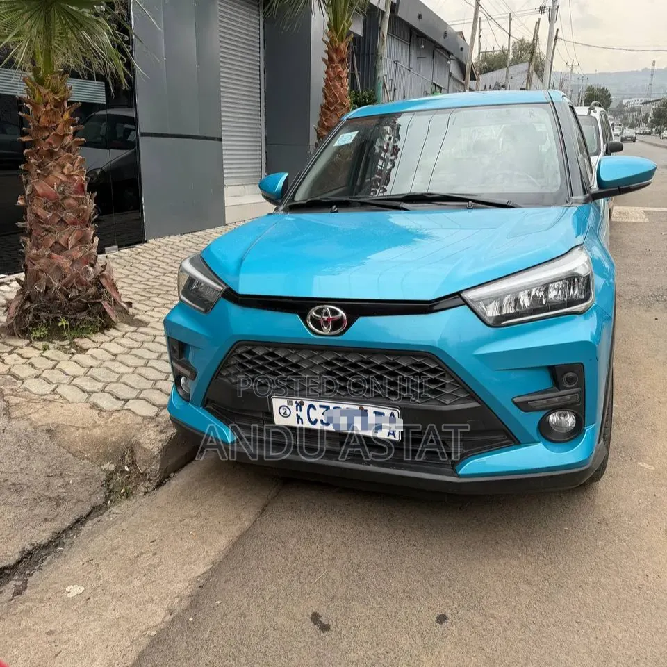 Toyota Raize 2022 Blue