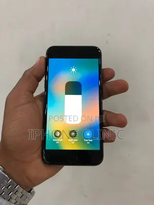 Apple iPhone 8 64 GB Black
