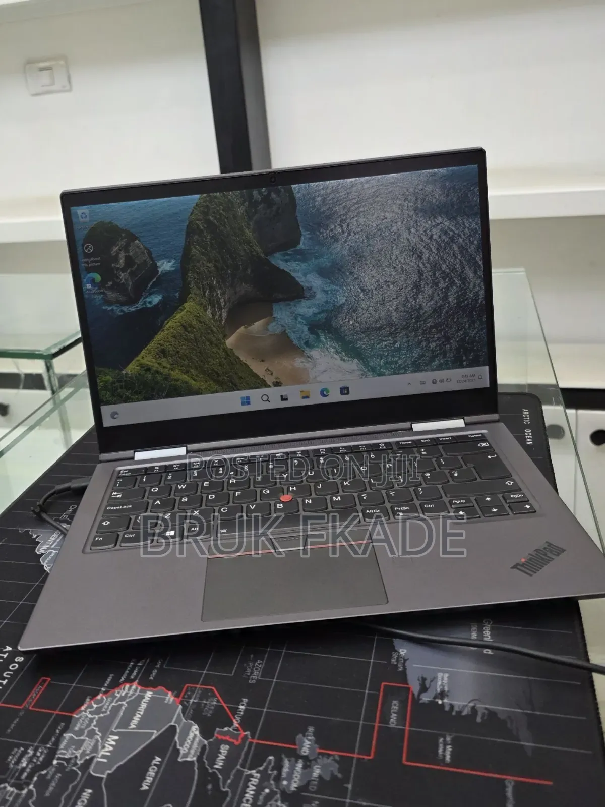 New Laptop Lenovo ThinkPad X1 Yoga 16GB Intel Core i7 SSD 512GB