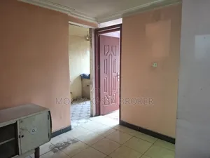2bdrm Condo in አያት መብራት ኃይል የሚሸጥ ባለ, Yeka for sale