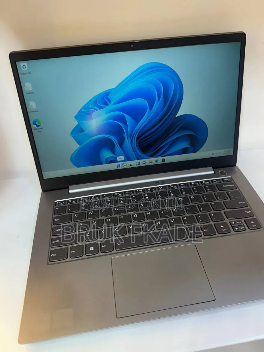 New Laptop Lenovo Thinkbook 14 16GB AMD Ryzen 5 SSD 512GB