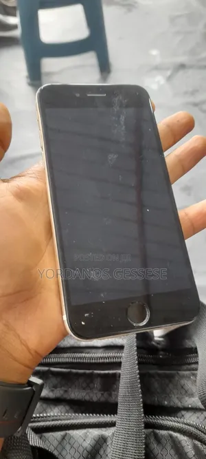 Apple iPhone 6 64 GB Gold
