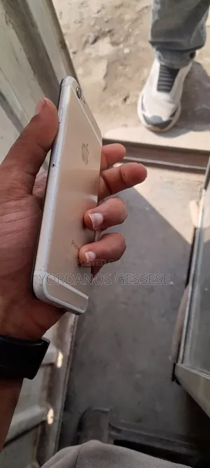 Apple iPhone 6 64 GB Gold