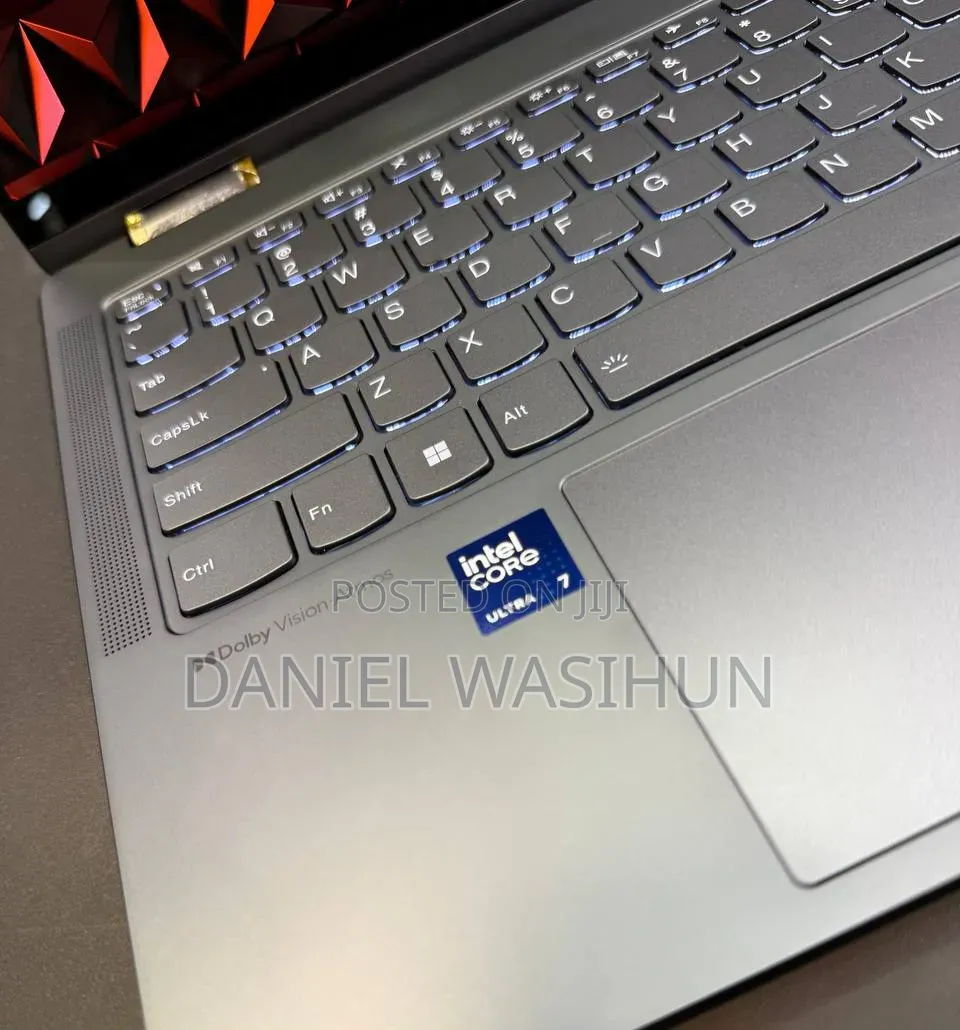 New Laptop Lenovo Yoga 7 15ITL5 16GB Intel Core Ultra 7 SSD 512GB