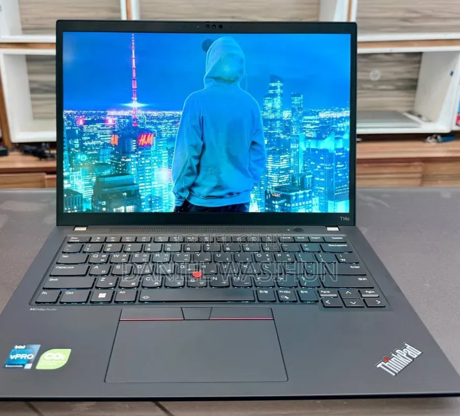 New Laptop Lenovo ThinkPad T14s G4 32GB Intel Core i7 SSD 512GB