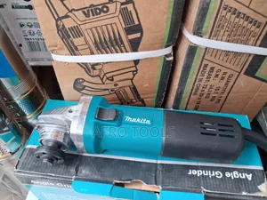 Makita 840W Electrical Grinder