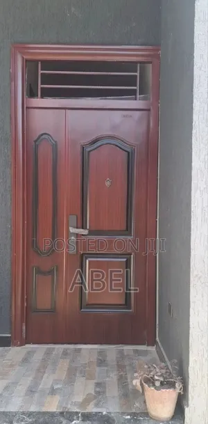 Victor Door | the Perfect Entrance Solution