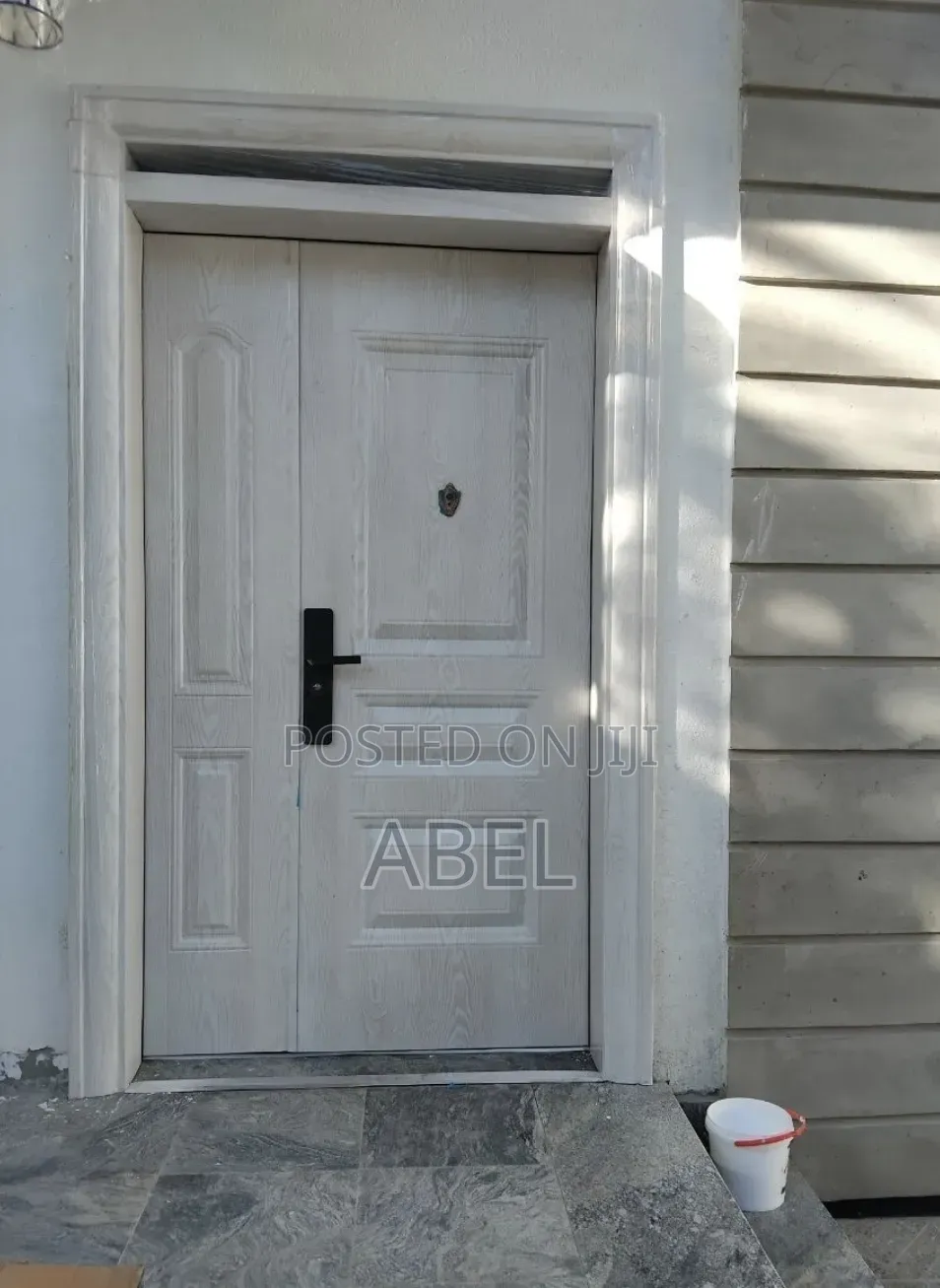 Victor Door | the Perfect Entrance Solution