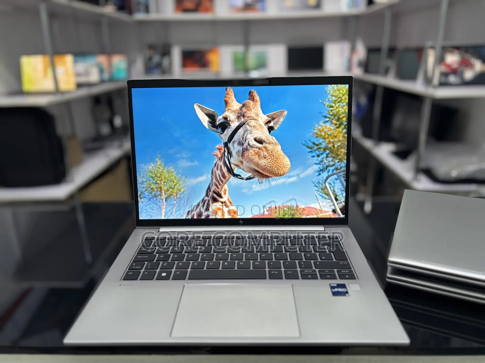New Laptop HP ZBook Firefly 14 G10 16GB Intel Core i7 SSD 512GB