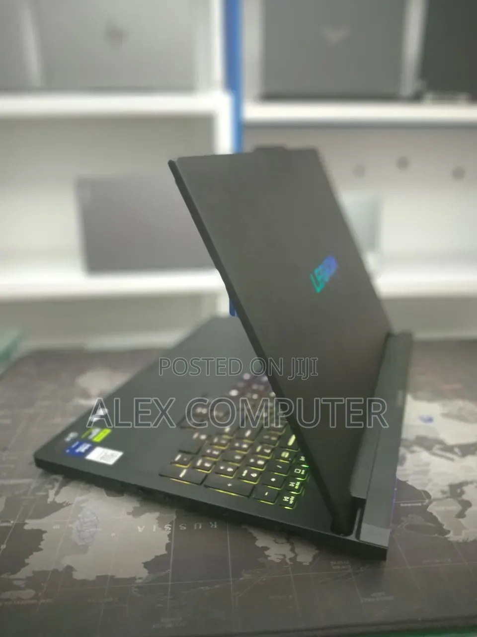 New Laptop Lenovo Legion Pro 7 32GB Intel Core Ultra 9 SSD 1T
