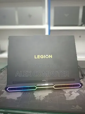 New Laptop Lenovo Legion Pro 7 32GB Intel Core Ultra 9 SSD 1T