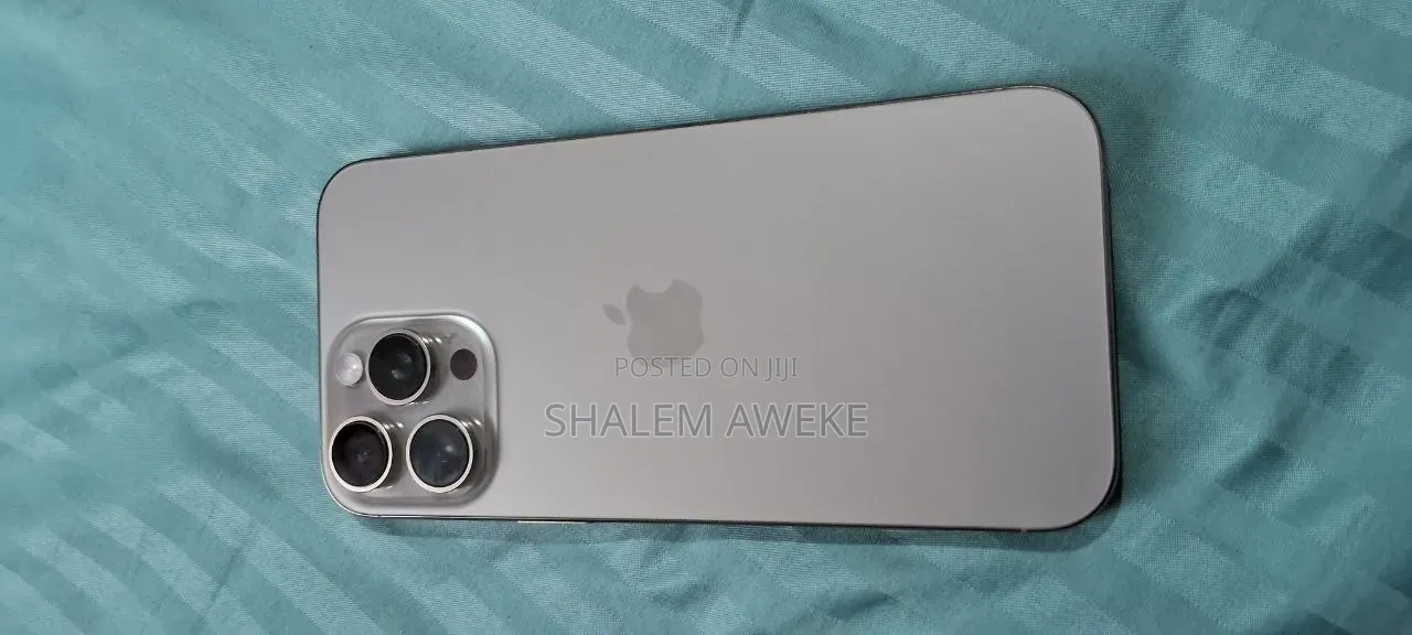 New Apple iPhone 16 Pro Max 512 GB Silver