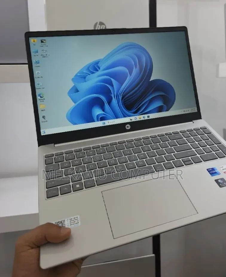 New Laptop HP Stream Notebook 16GB Intel Core i7 SSD 512GB