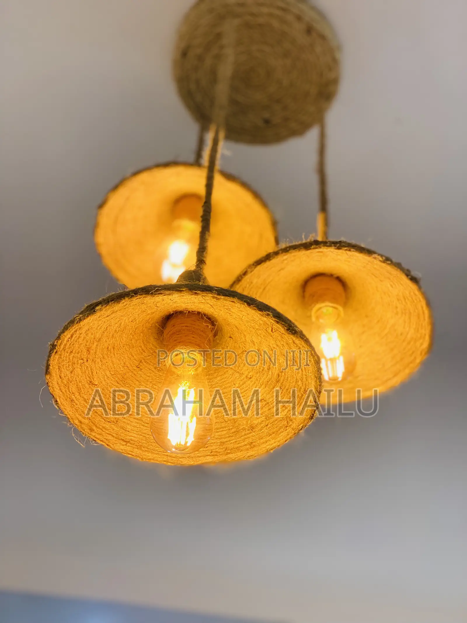 Traditional Lamp Holder