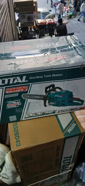 Total Gasoline Chain Saw 62cc("24" )