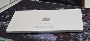 New Laptop Apple MacBook Air 2024 M3 16GB Apple M3 SSD 256GB