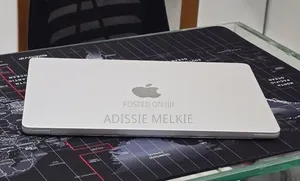 New Laptop Apple MacBook Air 2024 M3 16GB Apple M3 SSD 256GB