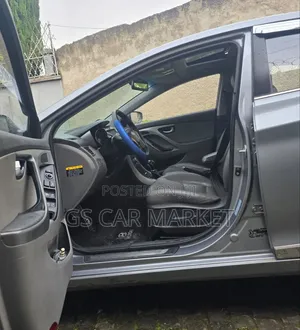 Hyundai Avante 2015 Silver