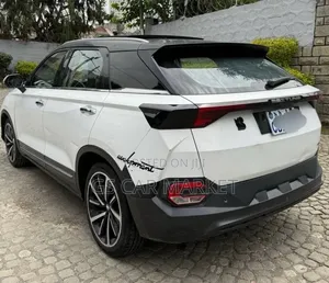 Bestune T77 1.2 FWD 2021 White