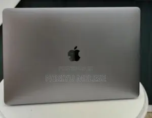 New Laptop Apple MacBook Pro 2019 32GB Intel Core i9 SSD 1T