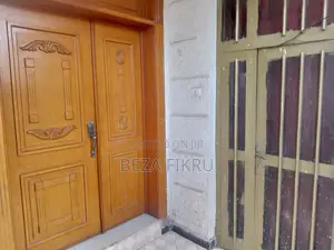 4bdrm House in Akaky Kaliti for sale