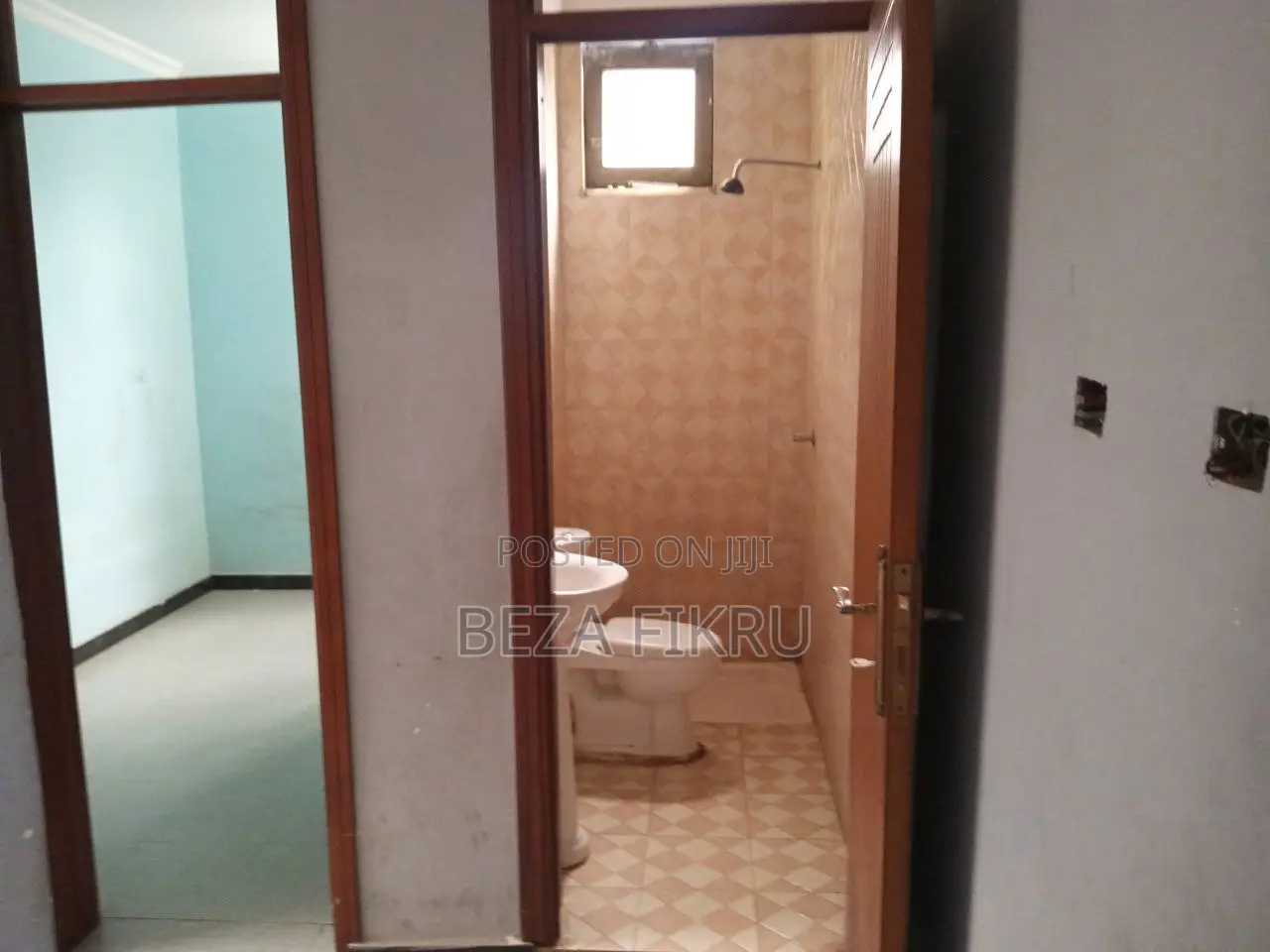4bdrm House in Akaky Kaliti for sale