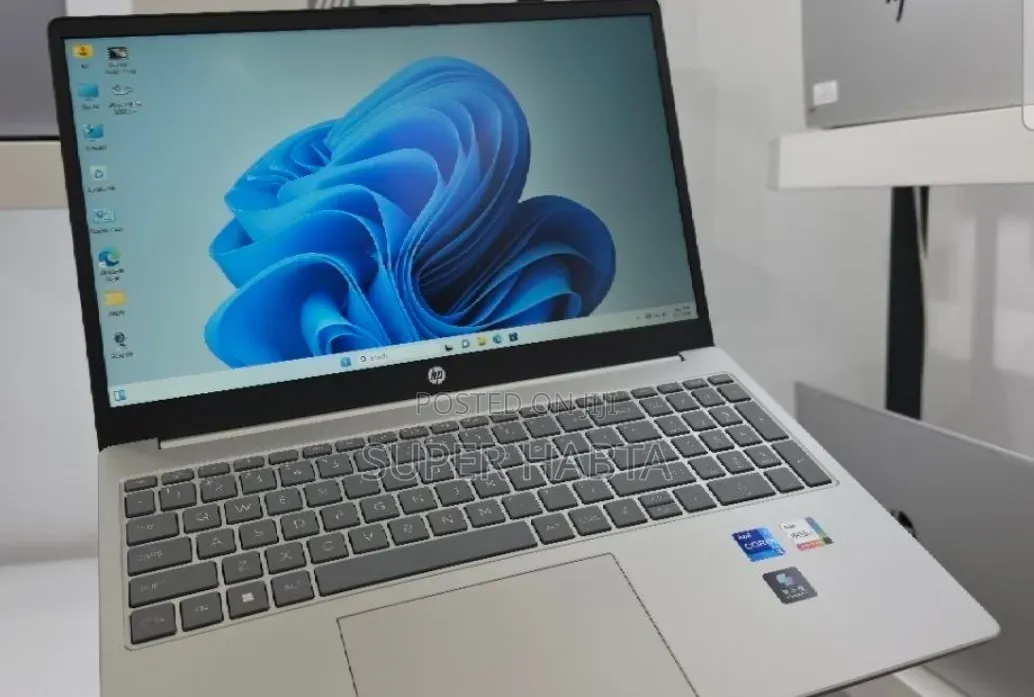 New Laptop HP Stream Notebook 16GB Intel Core i7 SSD 512GB