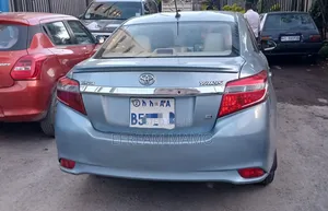 Toyota Yaris 2015 Silver