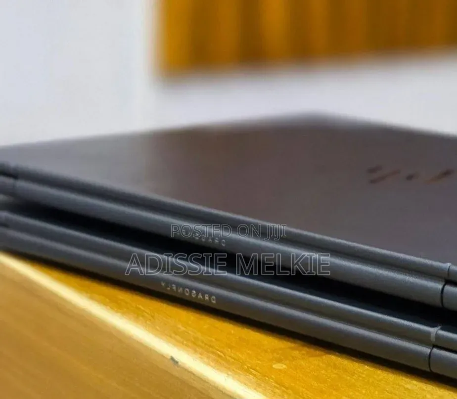 New Laptop HP Dragonfly G3 16GB Intel Core i7 SSD 512GB