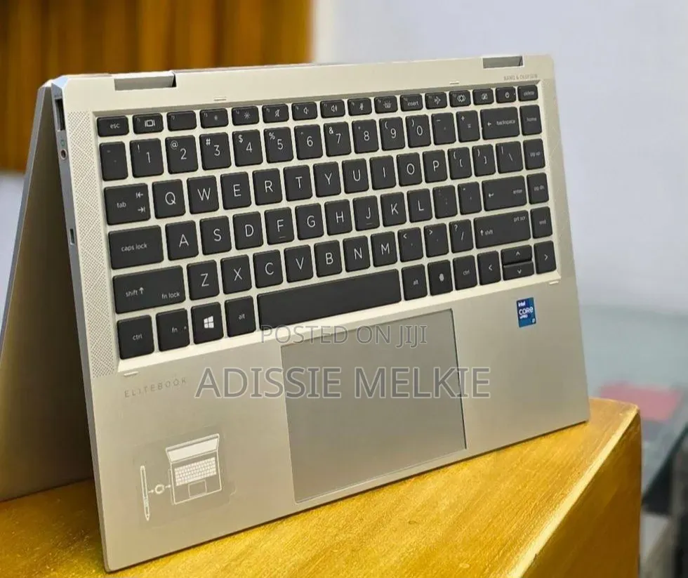 New Laptop HP EliteBook 1040 G8 16GB Intel Core i7 SSD 512GB