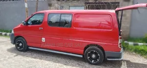 Toyota HiAce 2011 Red