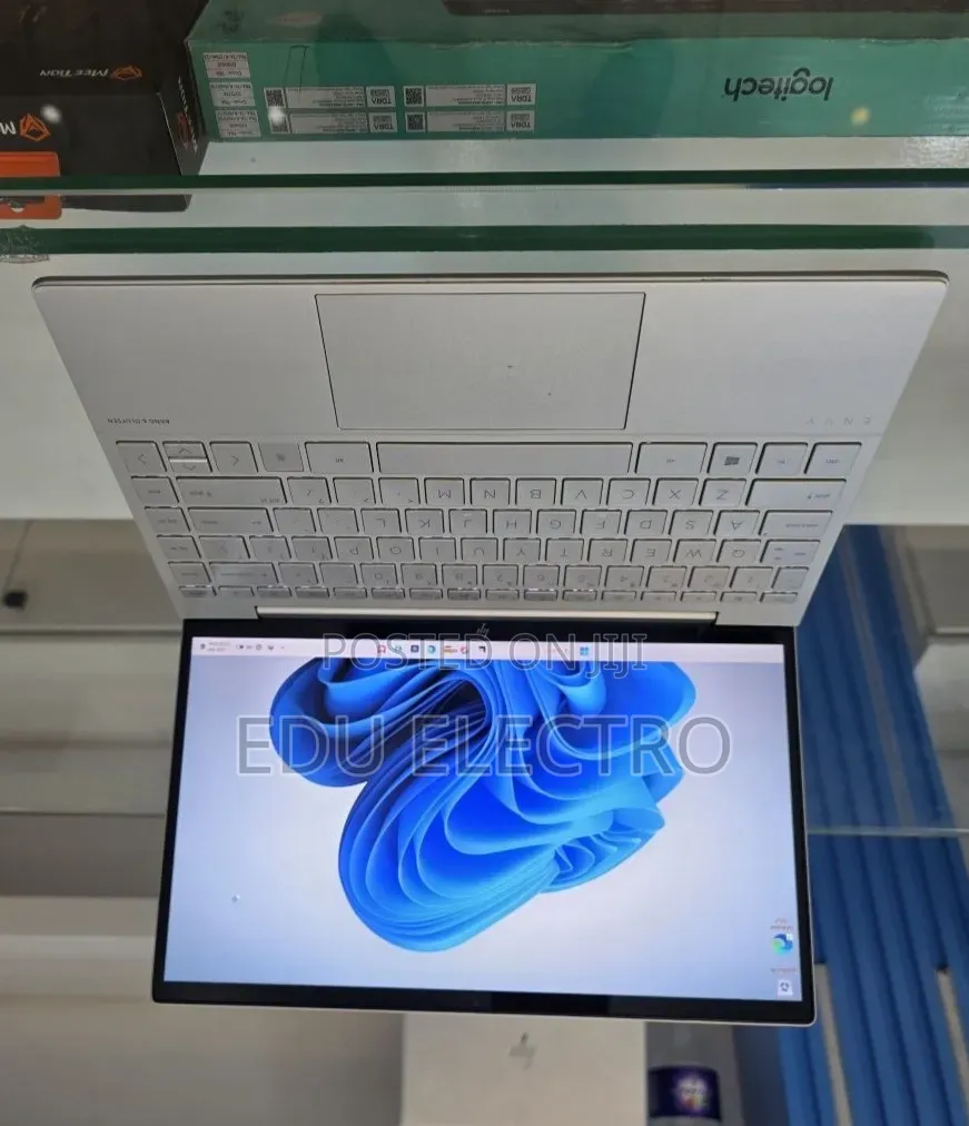 New Laptop HP Envy 13 16GB Intel Core i5 SSD 512GB