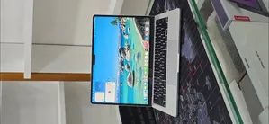 New Laptop Apple MacBook Air 2024 M3 16GB Apple M3 SSD 512GB