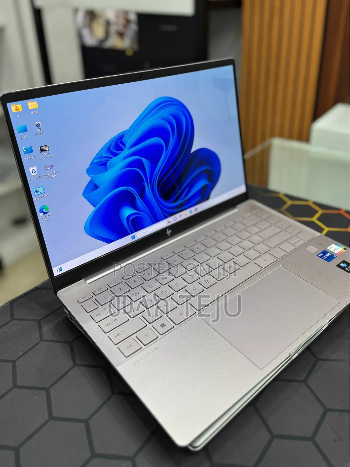 New Laptop HP Pavilion 15 16GB Intel Core i7 SSD 1T