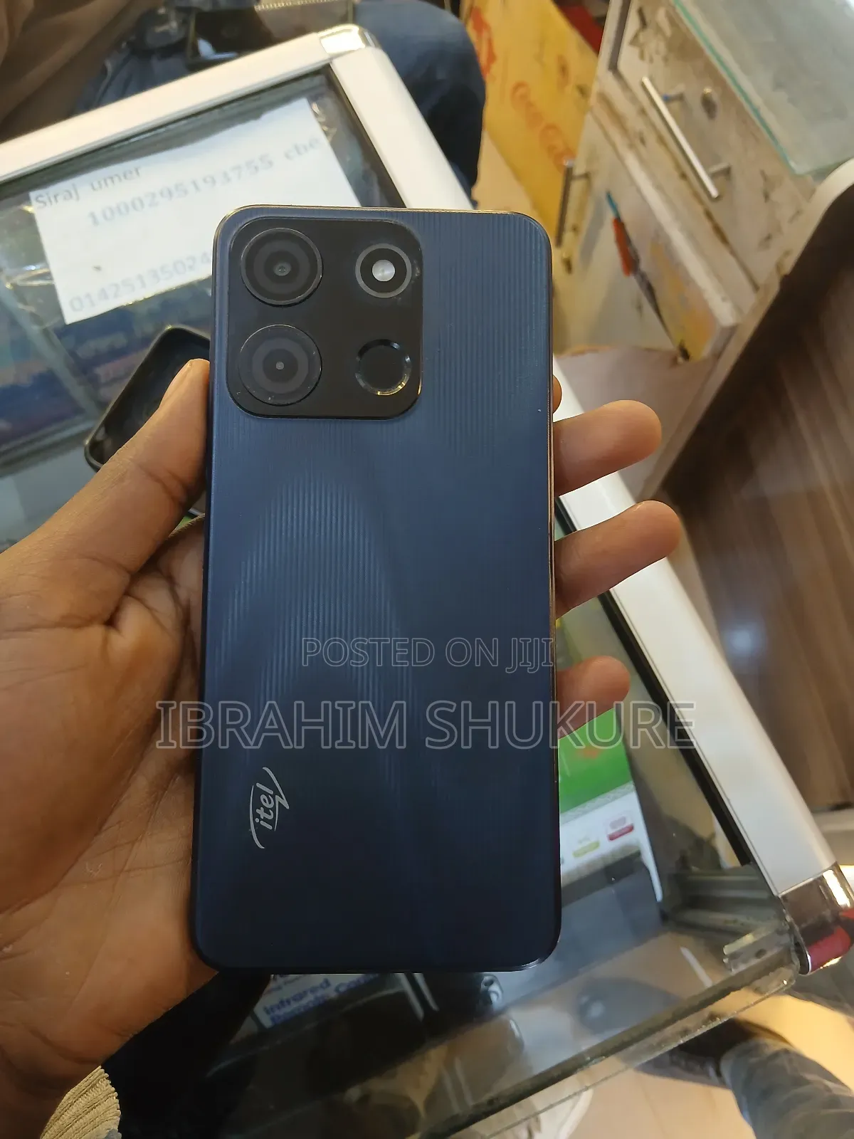 Itel A06 64 GB Black