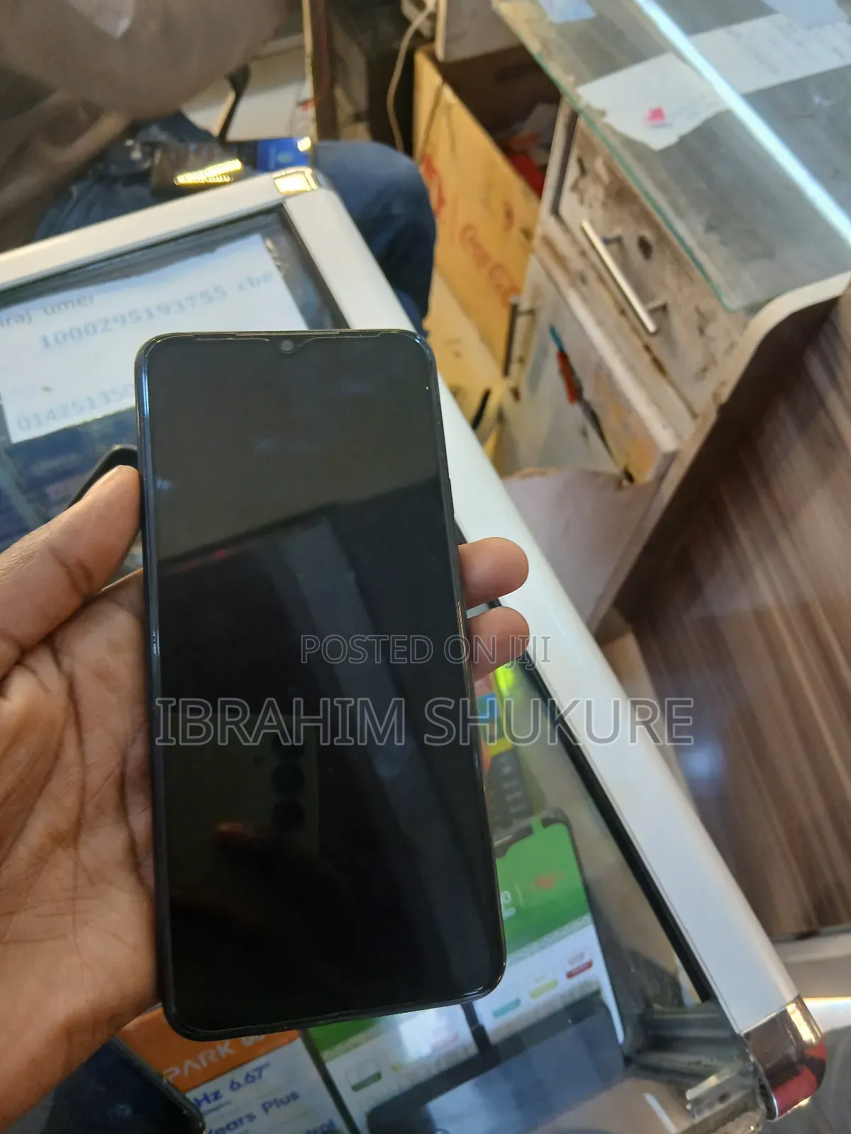Itel A06 64 GB Black