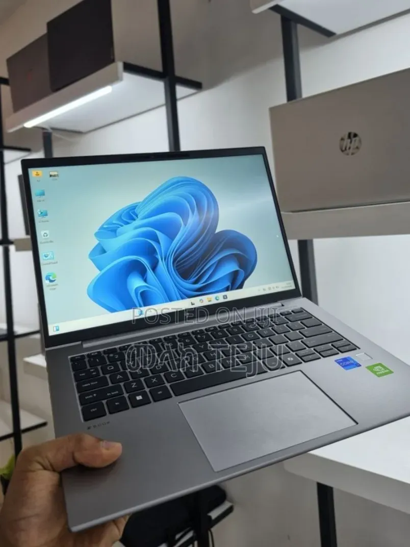 New Laptop HP ZBook Fury 16 G9 16GB Intel Core i5 SSD 512GB