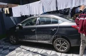 Toyota Yaris 2016 Gray