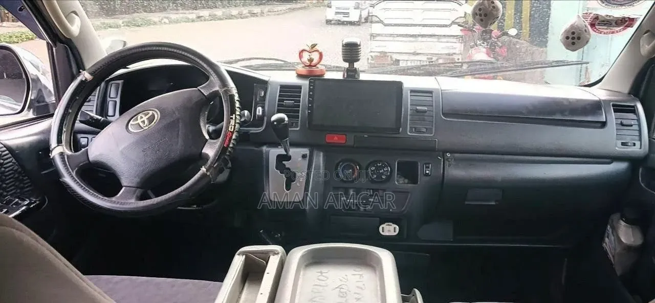 Toyota HiAce 2007 Grey