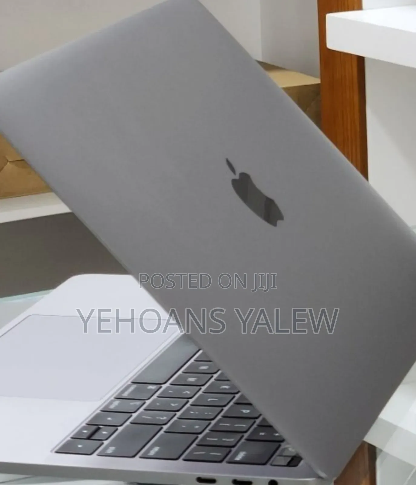 New Laptop Apple MacBook Pro 2019 16GB Intel Core i7 SSD 512GB