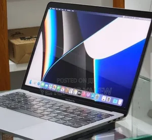 New Laptop Apple MacBook Pro 2019 16GB Intel Core i7 SSD 512GB