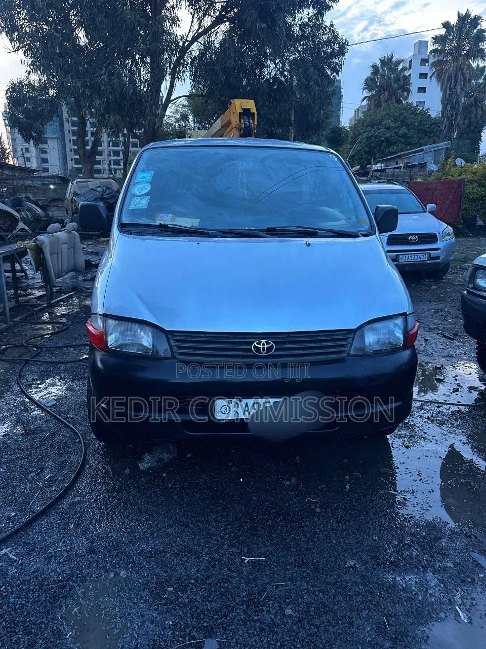 Toyota HiAce 2002 Silver