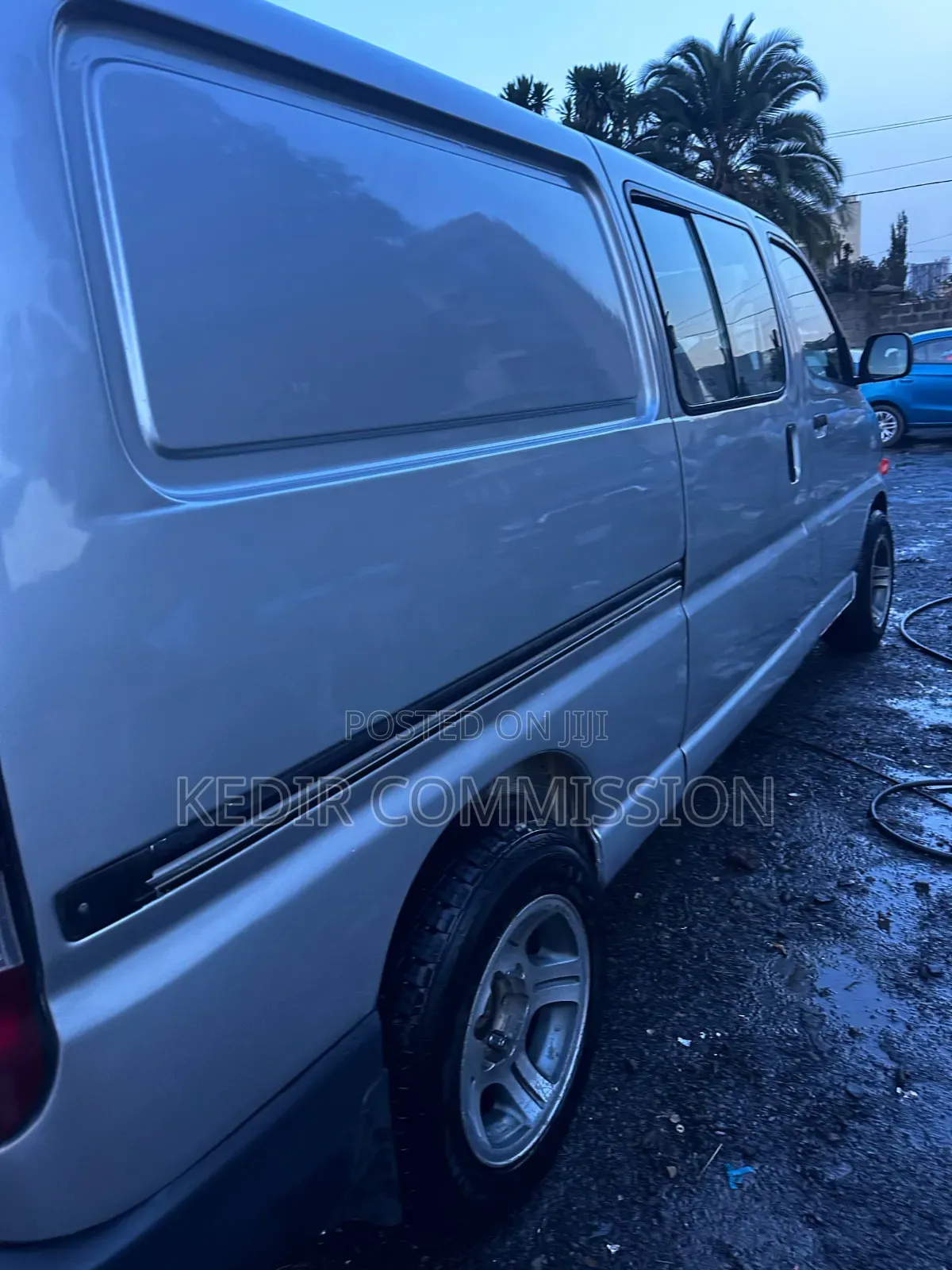 Toyota HiAce 2002 Silver