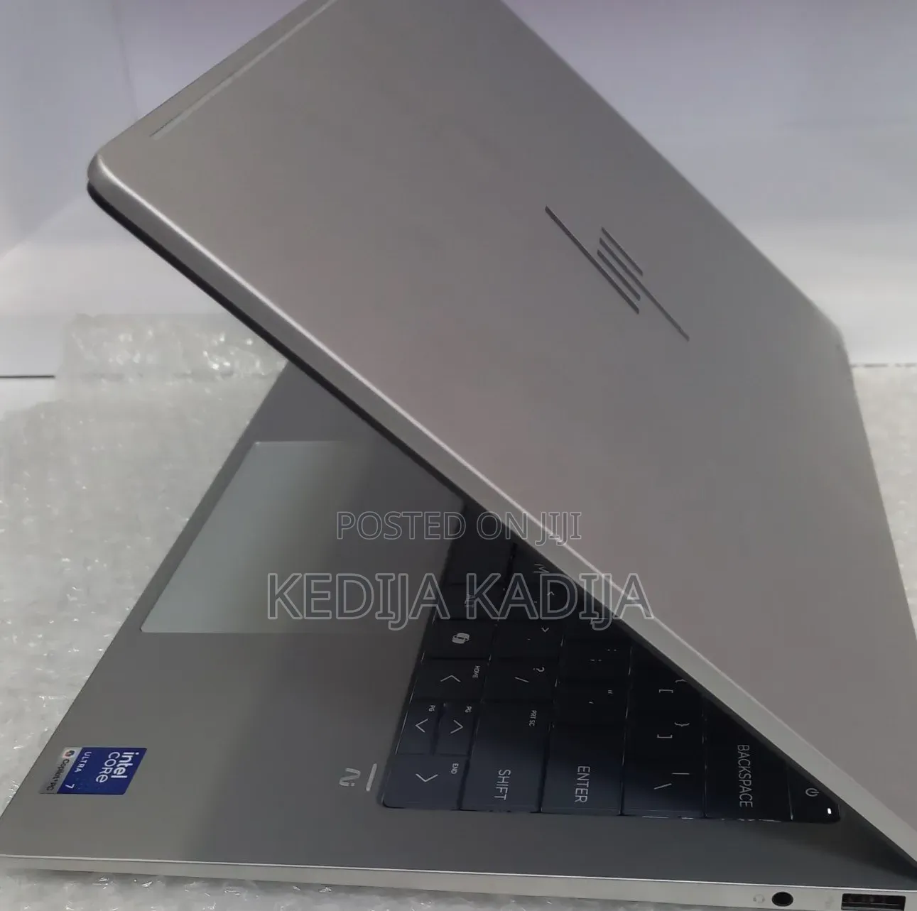 New Laptop HP OmniBook X Flip 14" 16GB Intel Core Ultra 7 SSD 1T