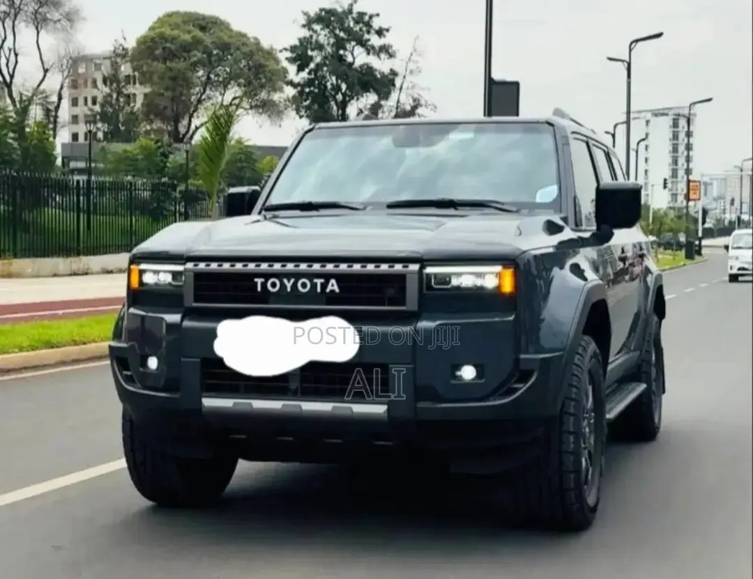 Toyota Land Cruiser Prado 2024