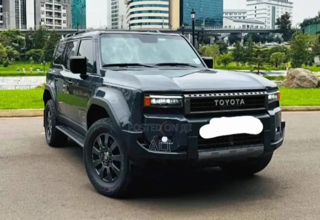 Toyota Land Cruiser Prado 2024