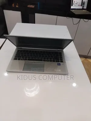 New Laptop HP EliteBook 840 G8 16GB Intel Core i7 SSD 512GB