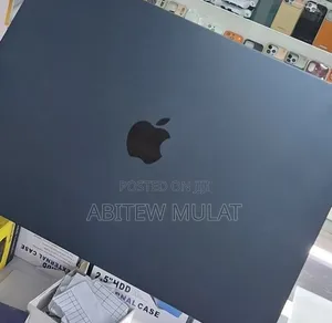 New Laptop Apple MacBook Air 2025 M4 16GB Apple M3 SSD 256GB